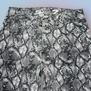 SEVEN7 Women’s 6 Gray Snakeskin TUMMYLESS HIGH RISE SKINNY Jeans